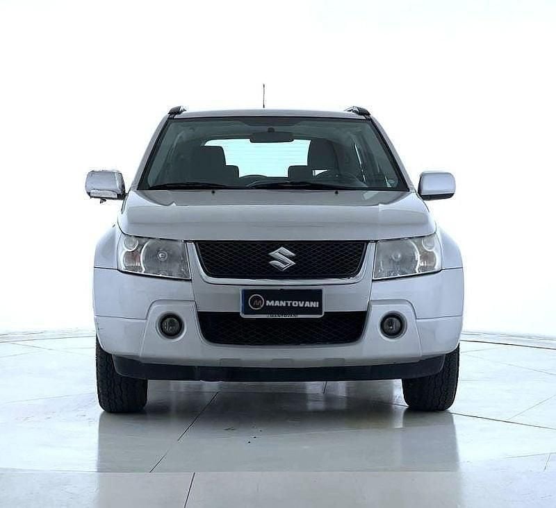 Usata Suzuki Grand Vitara 94 CV (69 kW) 2005 Argento SUV