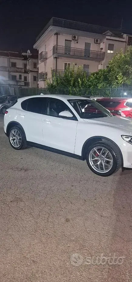 Usata Alfa Romeo Stelvio 190 CV (139 kW) 2019 Bianco SUV