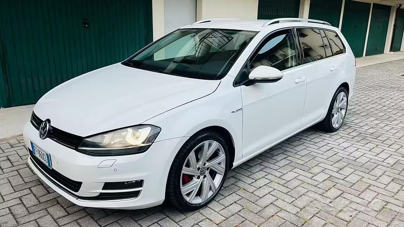 Usata VW Golf VII 110 CV (80 kW) 2016 Bianco Station wagon