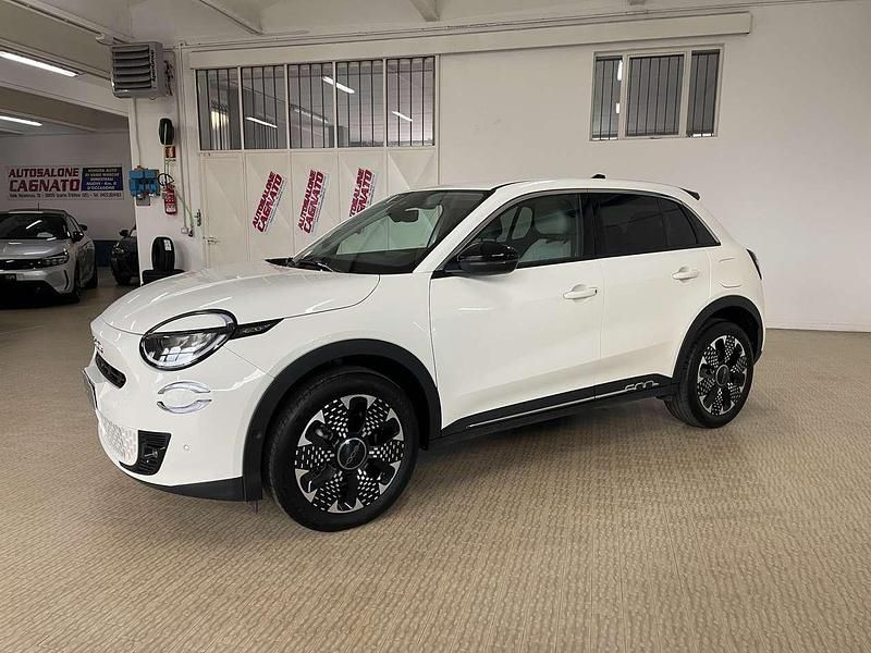Usata Fiat 600 La Prima 110 CV (80 kW) 2025 Bianco SUV