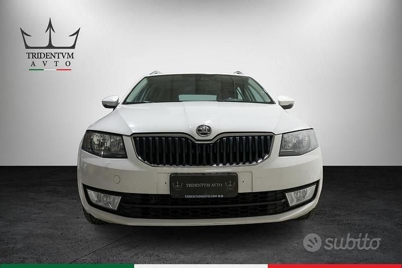 Usata Skoda Octavia Elegance 105 CV (77 kW) 2014 Bianco Station wagon