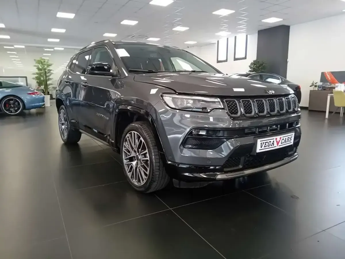Usata Jeep Compass 131 CV (96 kW) 2025 Nero SUV