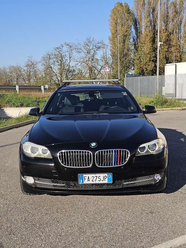 Usata BMW 520 184 CV (135 kW) 2011 Nero Station wagon