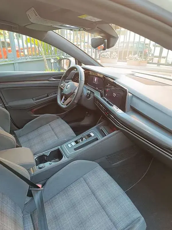 Occasion VW Golf VIII GTE 150 ch (110 kW) 2022 Berline