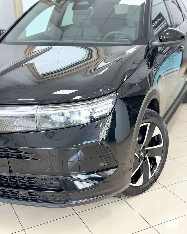 Usata Opel Grandland X 136 CV (100 kW) 2025 Nero SUV