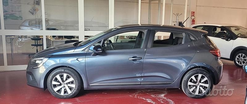 Usata Renault Clio V Equilibre 91 CV (66 kW) 2022 Grigio Berlina