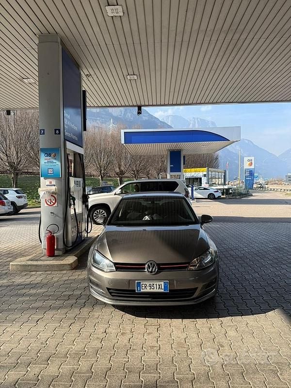 Usata VW Golf VII 110 CV (80 kW) 2014 Grigio Berlina