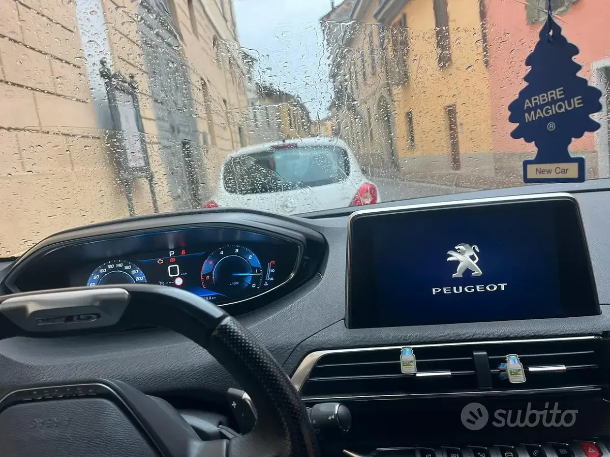 Usata Peugeot 3008 GT-line 131 CV (96 kW) 2020 Bianco SUV