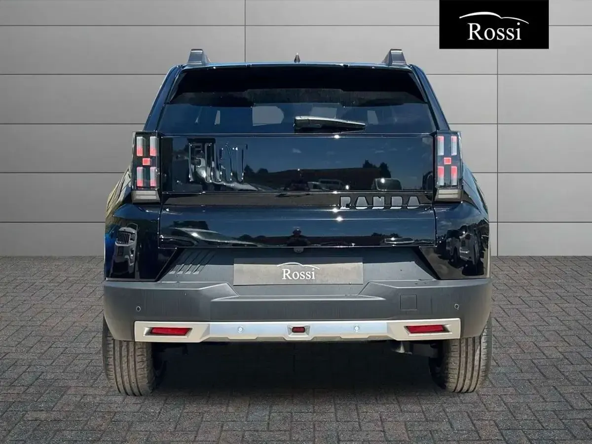Nuova Fiat Grande Panda La Prima 110 CV (80 kW) 2026 Nero cinema Utilitaria