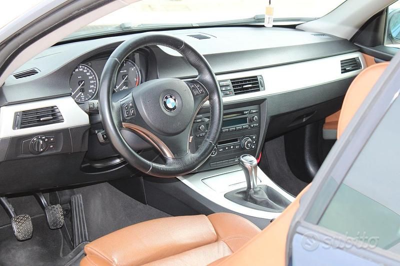 Usata BMW 320 M Sport 177 CV (130 kW) 2008 Blu Coupé