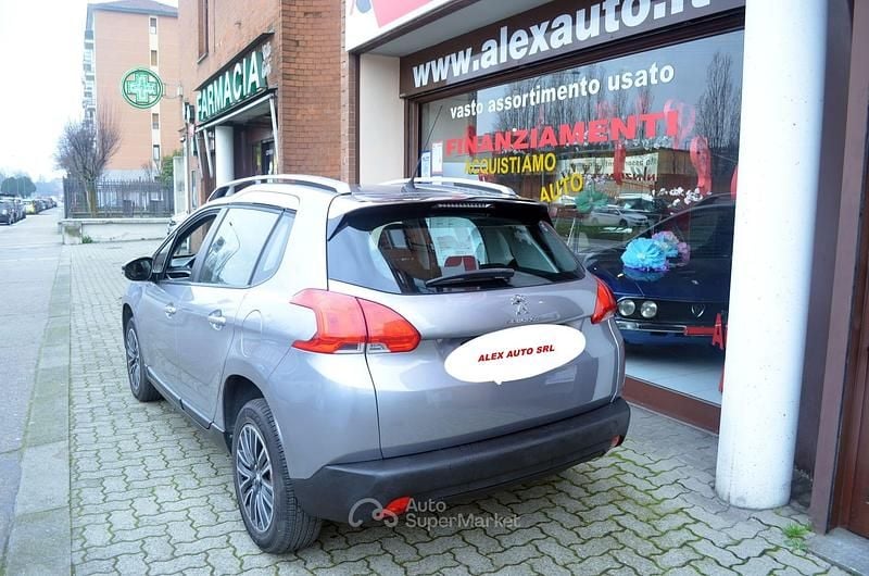 Usata Peugeot 2008 Allure 82 CV (60 kW) 2015 Argento SUV