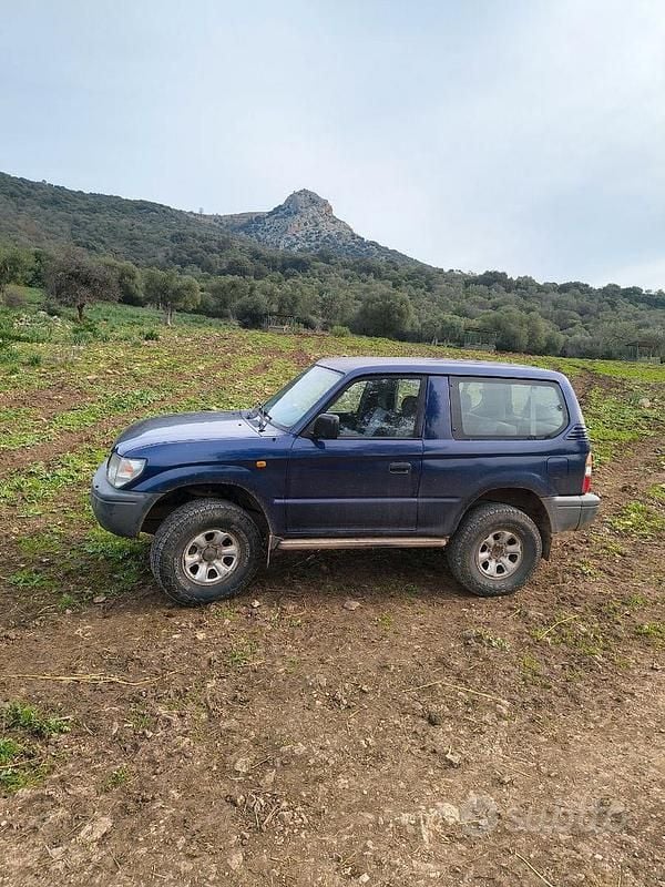 Usata Toyota Land Cruiser 125 CV (91 kW) 2000 Blu/azzurro SUV