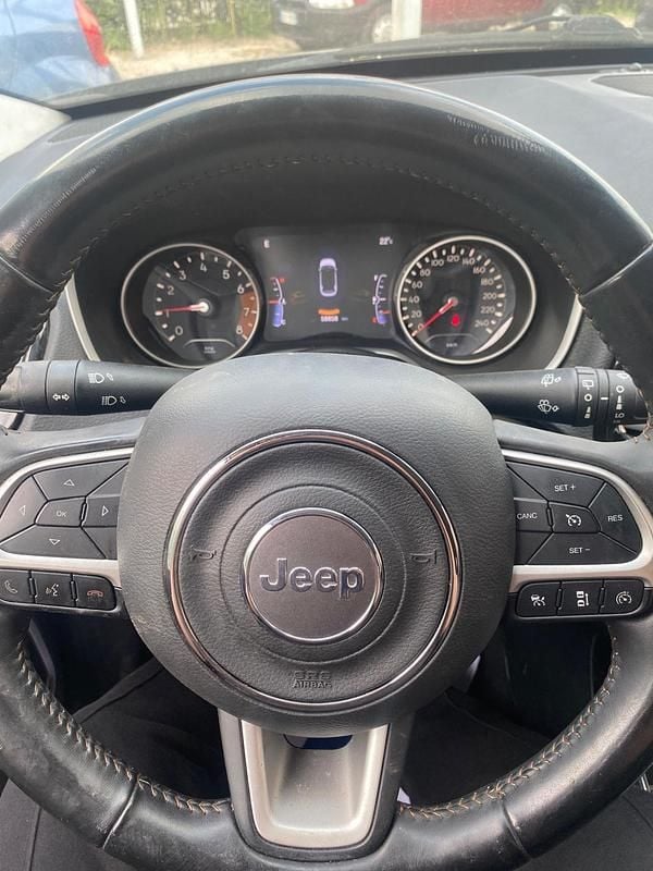 Usata Jeep Compass Sport 140 CV (102 kW) 2018 Grigio SUV