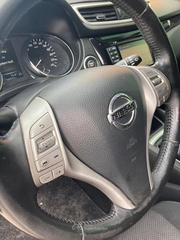 Usata Nissan Qashqai 116 CV (85 kW) 2016 Rosso SUV