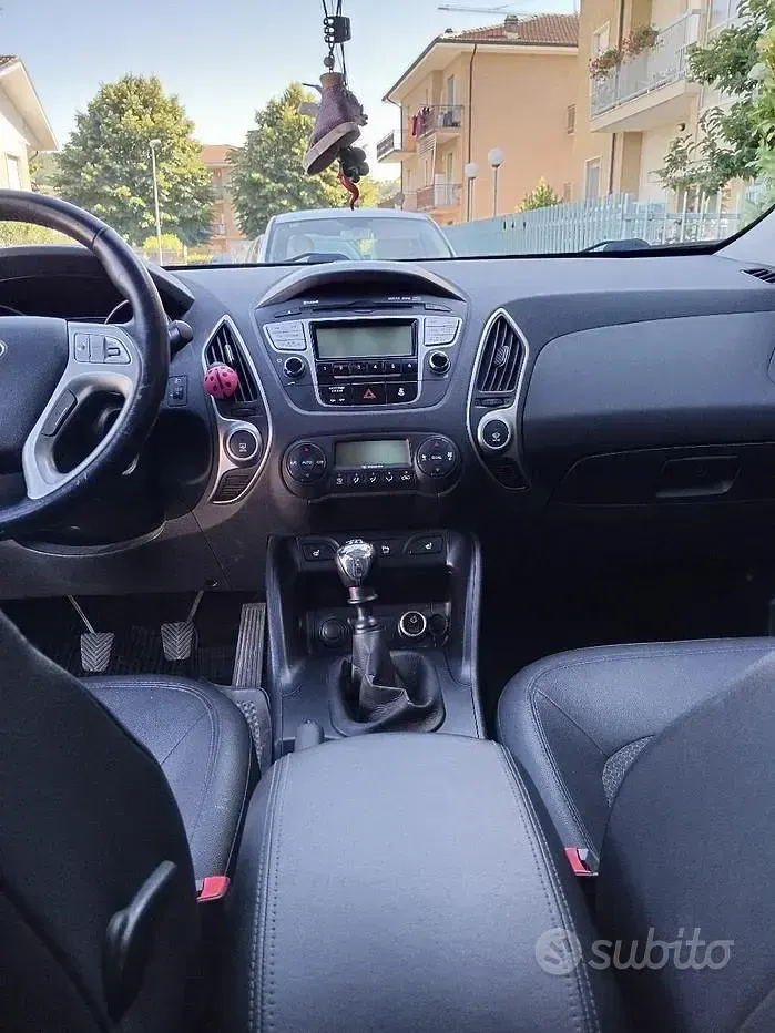 Usata Hyundai ix35 136 CV (100 kW) 2012 Nero SUV