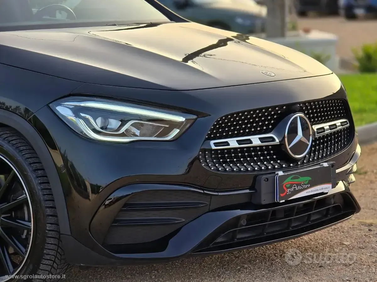 Usata Mercedes GLA200 Premium 150 CV (110 kW) 2022 Nero SUV