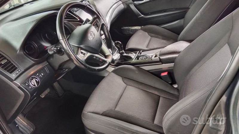 Usata Hyundai i40 136 CV (100 kW) 2017 Nero Station wagon
