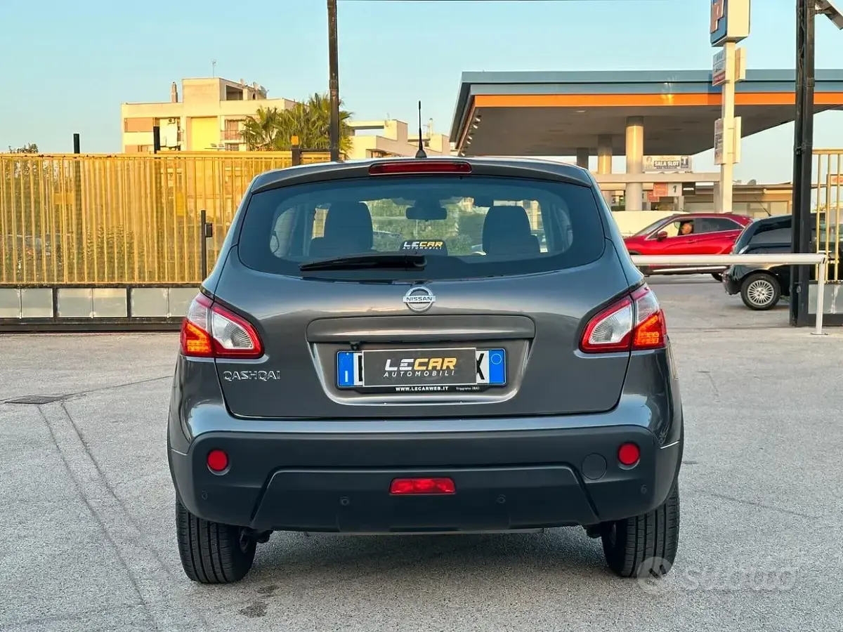 Usata Nissan Qashqai Acenta 116 CV (85 kW) 2014 Grigio SUV