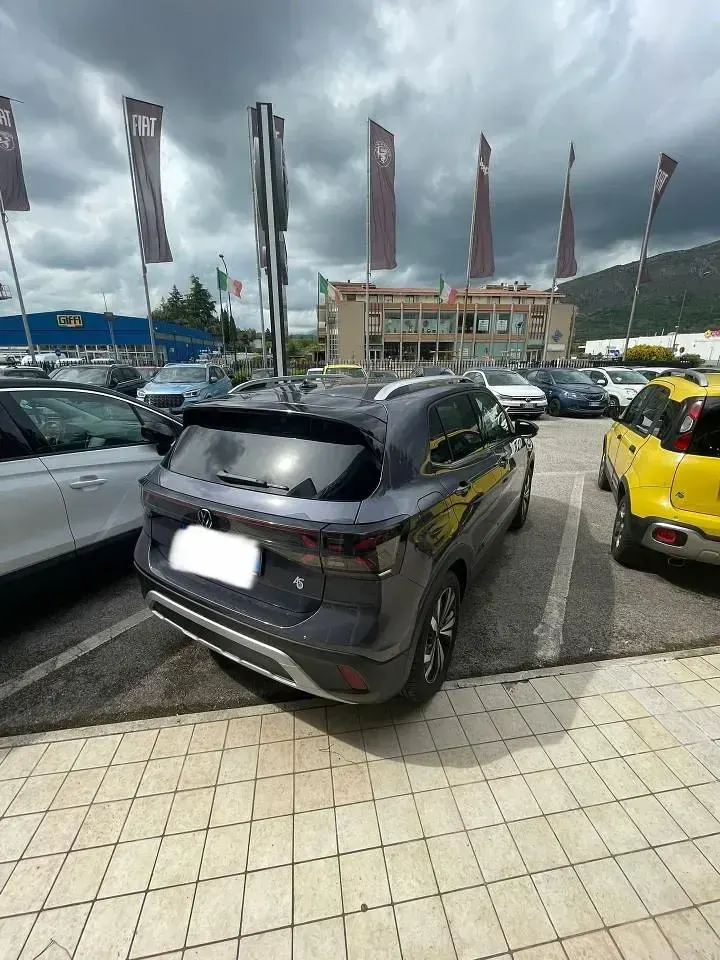 Usata VW T-Cross Style 116 CV (85 kW) 2024 Grigio SUV