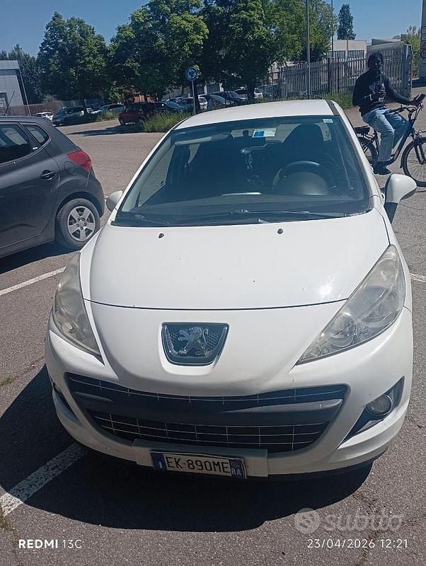 Usata Peugeot 207 70 CV (51 kW) 2012 Bianco Berlina