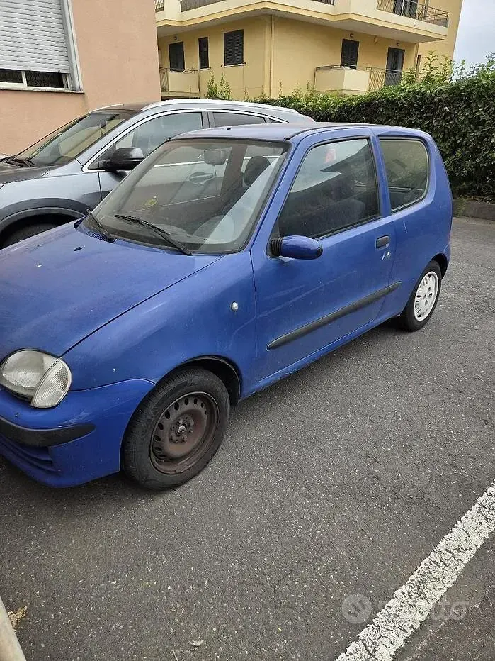 Usata Fiat 600 54 CV (39 kW) 2002 Bluazzurro Berlina