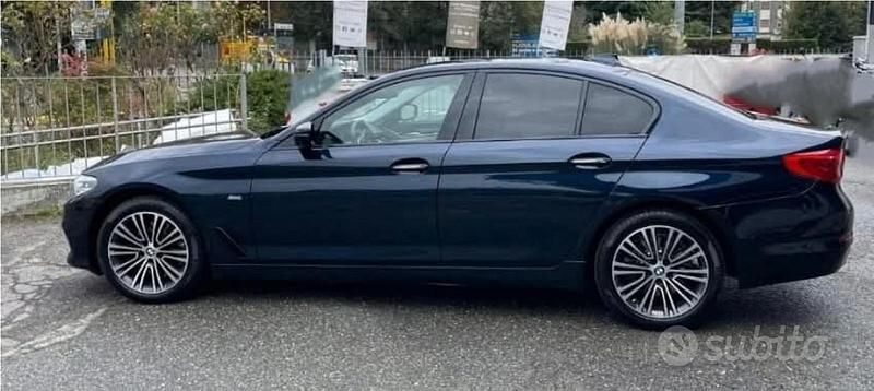 Usata BMW 520 Sport Line 195 CV (143 kW) 2019 Blu Berlina