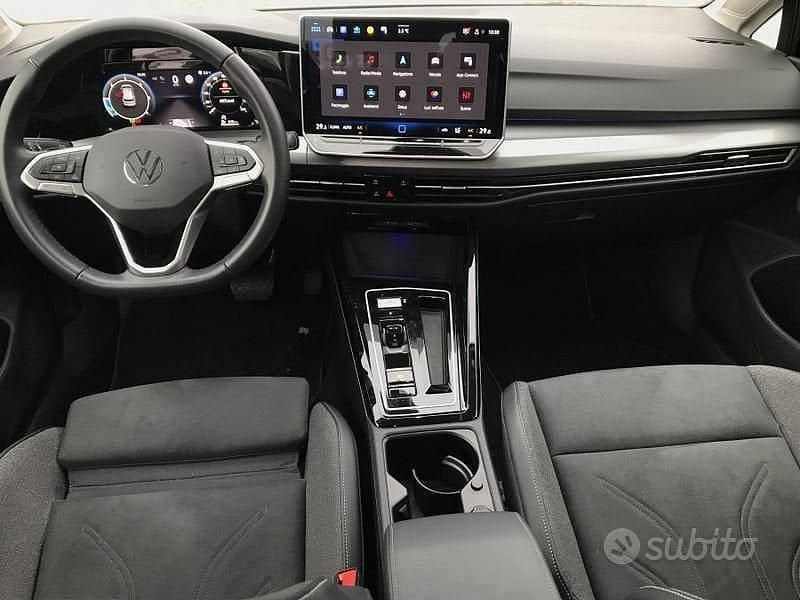 Usata VW Golf VIII Style 150 CV (110 kW) 2025 Nero Berlina