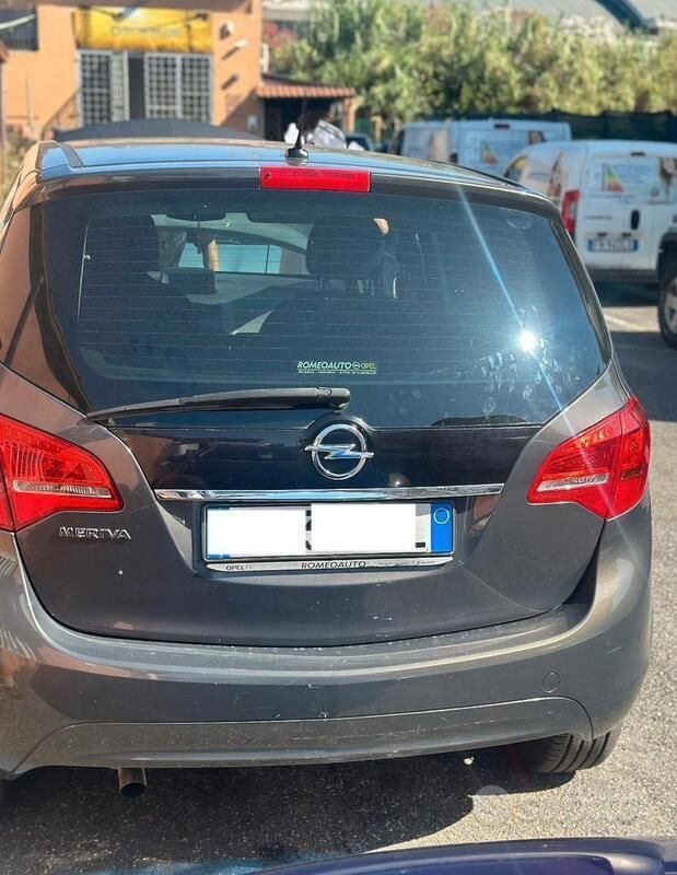 Usata Opel Meriva 120 CV (88 kW) 2014 Grigio Monovolume