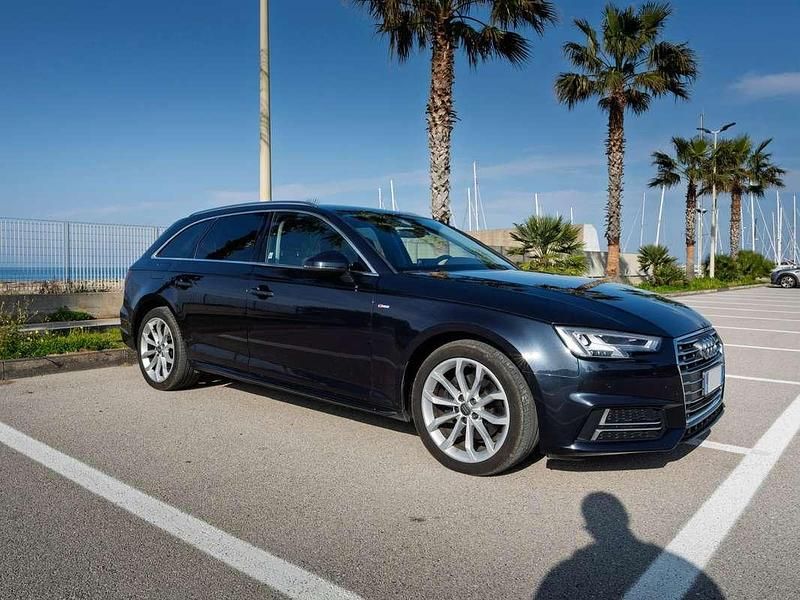 Usata Audi A4 S-Line 122 CV (89 kW) 2018 Blu/azzurro Station wagon