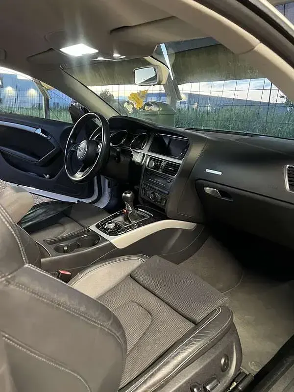Usata Audi A5 Ambiente 170 CV (125 kW) 2011 Coupé