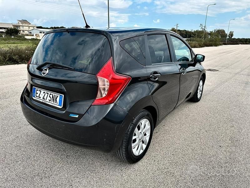 Usata Nissan Note 90 CV (66 kW) 2015 Nero Utilitaria