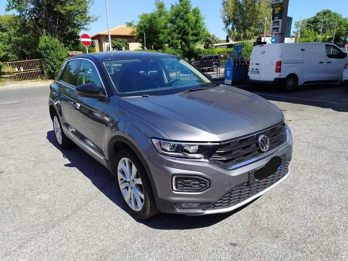 Usata VW T-Roc Advance 150 CV (110 kW) 2019 Grigio SUV