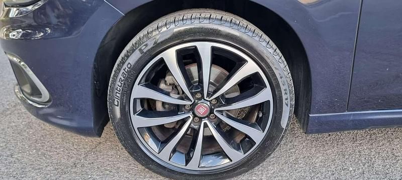 Usata Fiat Tipo Easy 120 CV (88 kW) 2017 Blu/azzurro Station wagon