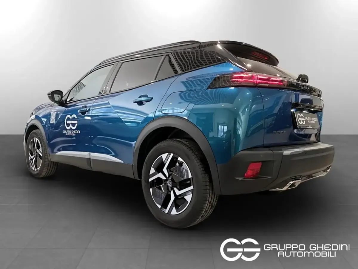 Nuova Peugeot 2008 GT 136 CV (100 kW) 2026 Blu SUV