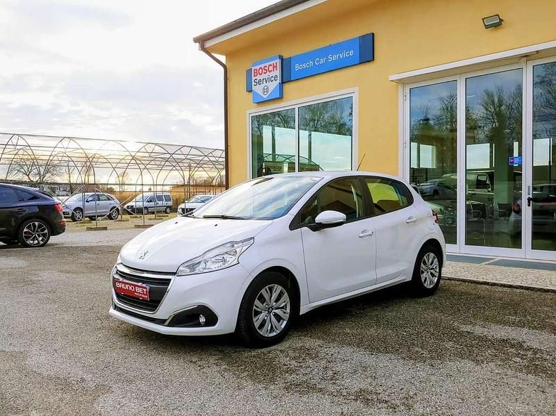 Bianco Usata 2018 Peugeot 208 Due volumi | 9300 € (Buon prezzo) - Immagine 1/4