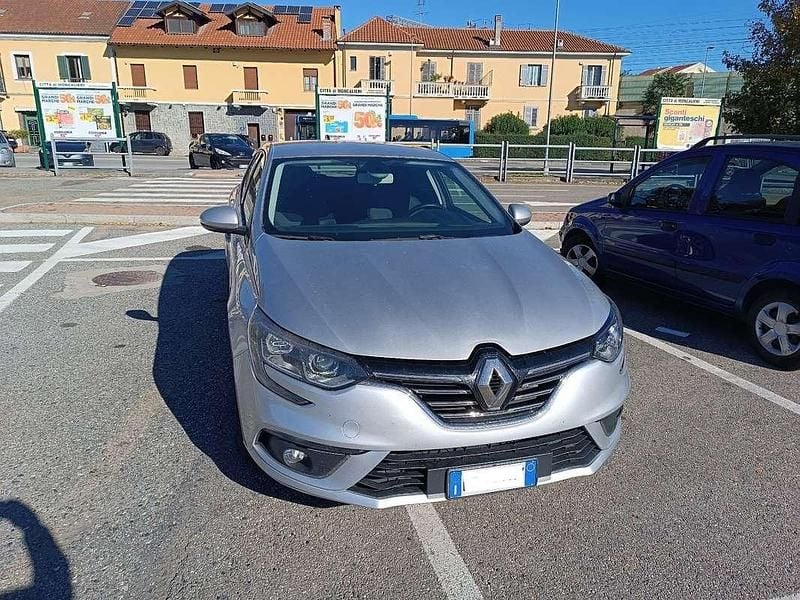Usata 2019 Renault Mégane IV Berlina | 10.900 € (Ottimo prezzo) - Immagine 1/4