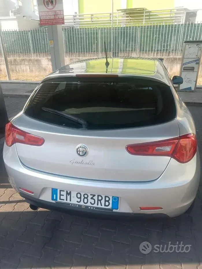 Usata Alfa Romeo Giulietta 105 CV (77 kW) 2012 Utilitaria