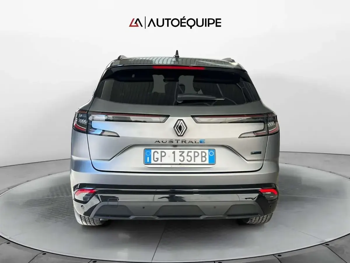 Usata Renault Austral Iconic Esprit Alpine 200 CV (147 kW) 2023 Nero SUV