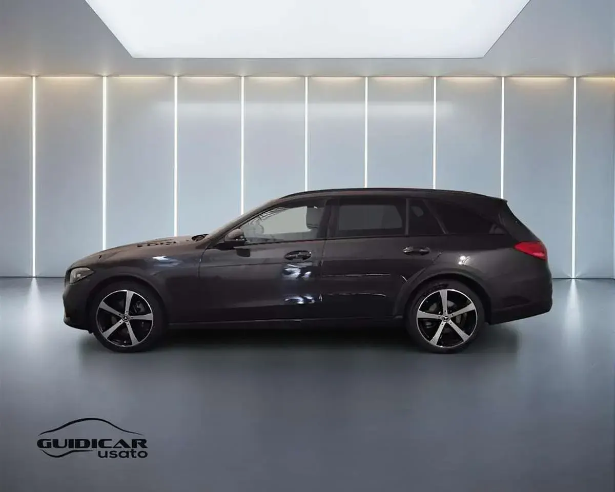Usata Mercedes 220 Premium 200 CV (147 kW) 2022 Grigio Station wagon