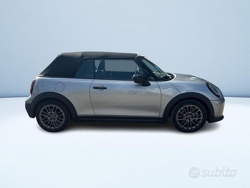 Usata Mini Cooper Cabriolet Classic 163 CV (119 kW) 2025 Argento Cabrio