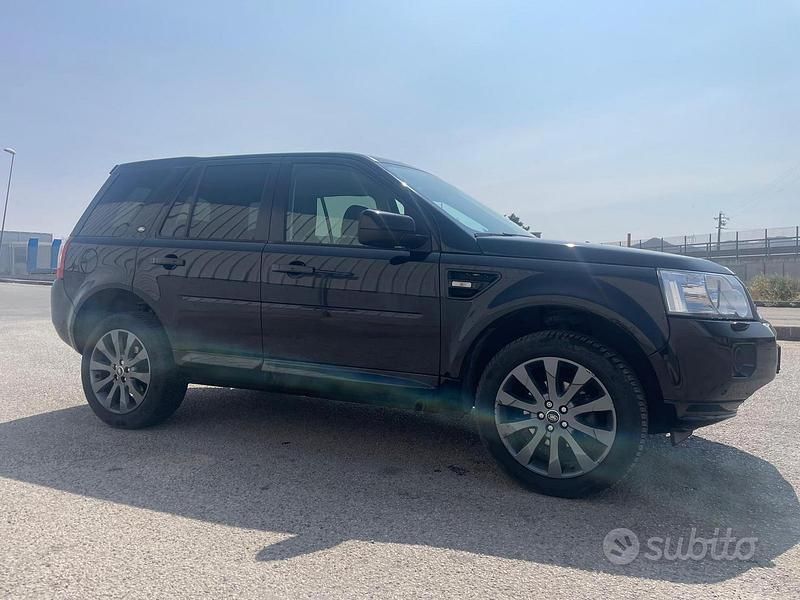Usata Land Rover Freelander 2 190 CV (139 kW) 2012 Nero SUV