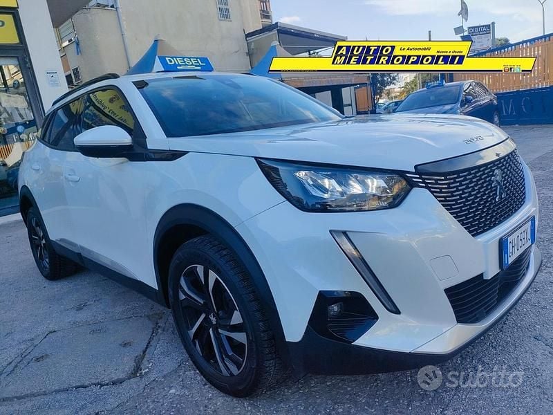 Usata Peugeot 2008 Allure 110 CV (80 kW) 2021 Bianco SUV