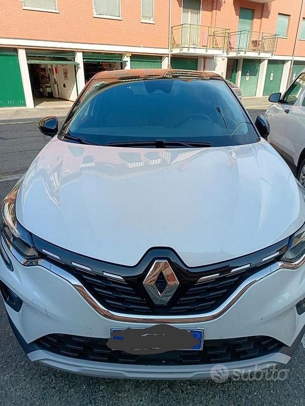 Usata Renault Captur Techno 101 CV (74 kW) 2023 Bianco SUV