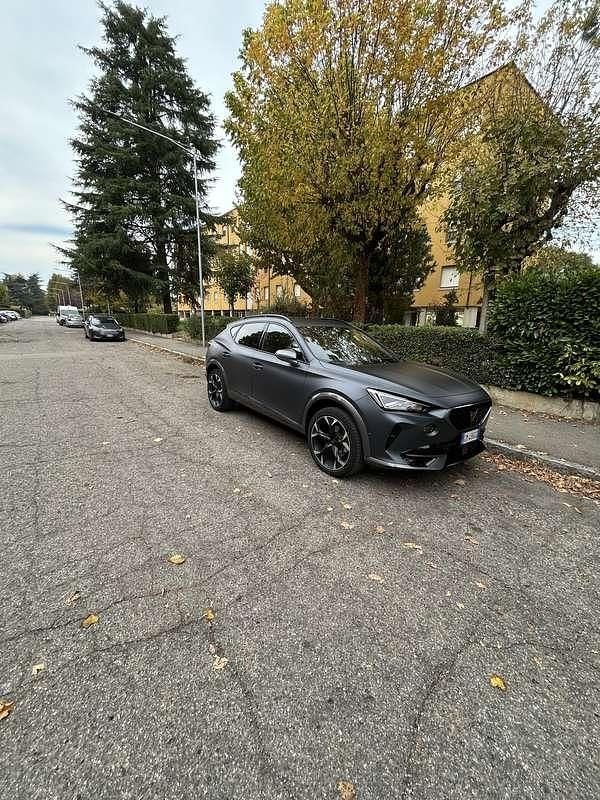 Grigio Usata 2023 Cupra Formentor SUV | 28.000 € (Buon prezzo) - Immagine 1/4