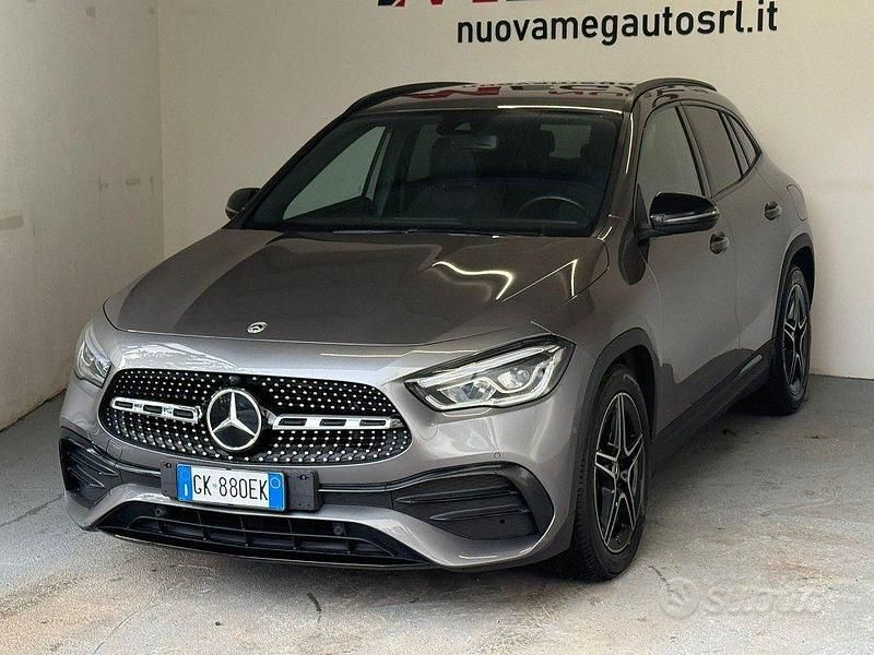Usata Mercedes GLA220 Premium 190 CV (139 kW) 2022 Grigio SUV