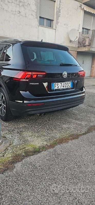 Usata VW Tiguan 2018 Nero SUV