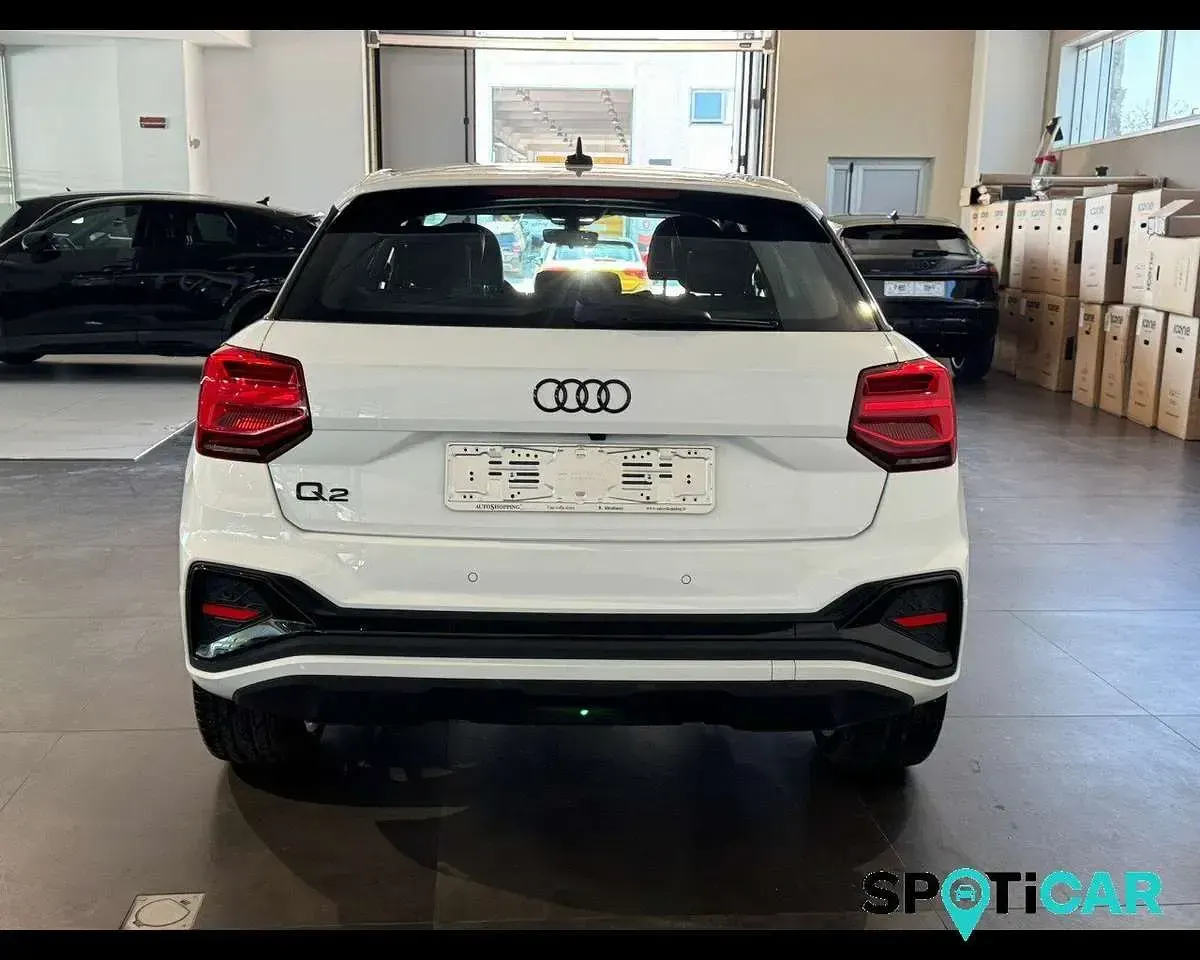 Usata Audi Q2 Ambiente 116 CV (85 kW) 2025 Bianco SUV