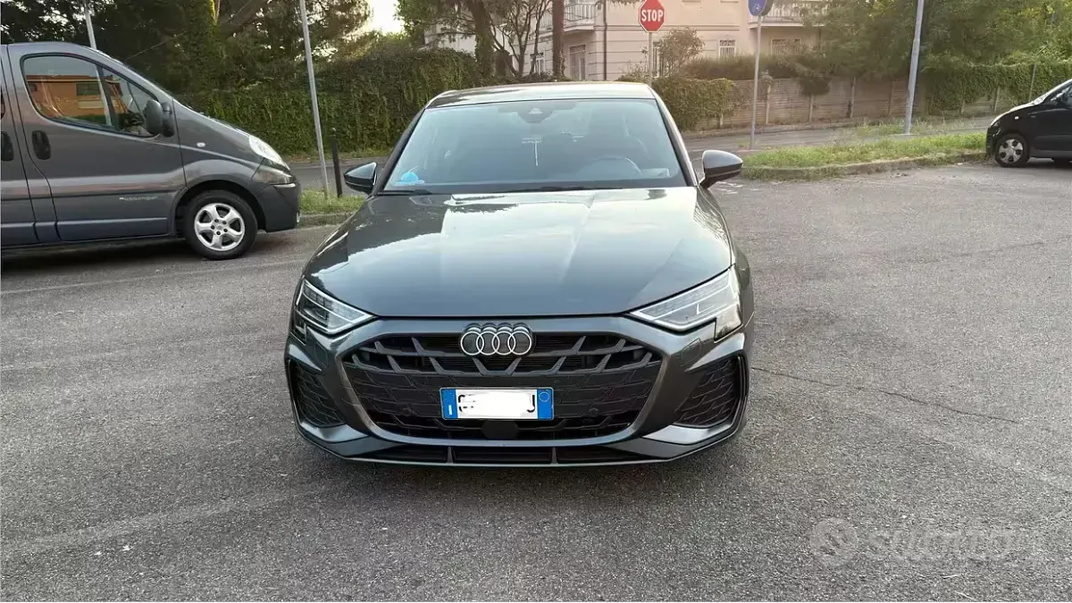 Usata Audi A3 S-Line 150 CV (110 kW) 2025 Grigio Berlina