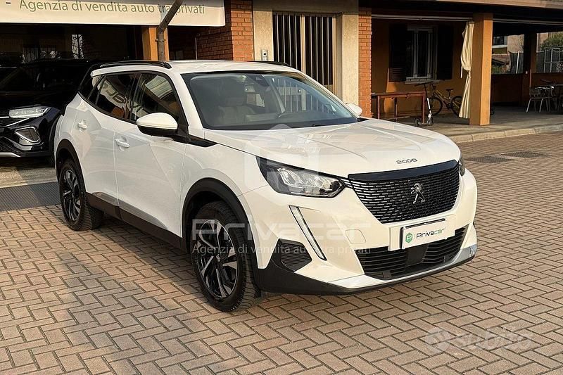 Używany Peugeot 2008 Allure 131 KM (96 kW) 2021 Biały SUV