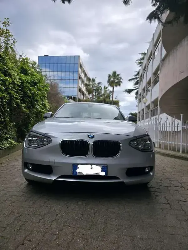 Usata BMW 116 116 CV (85 kW) 2014 Argento Utilitaria